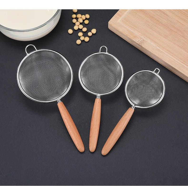 1 Pc Stainless Steel Colander Wooden Handle Fishing Spoon Household Kitchen Filter Mesh Small Net Leak Fried Noodle Colander